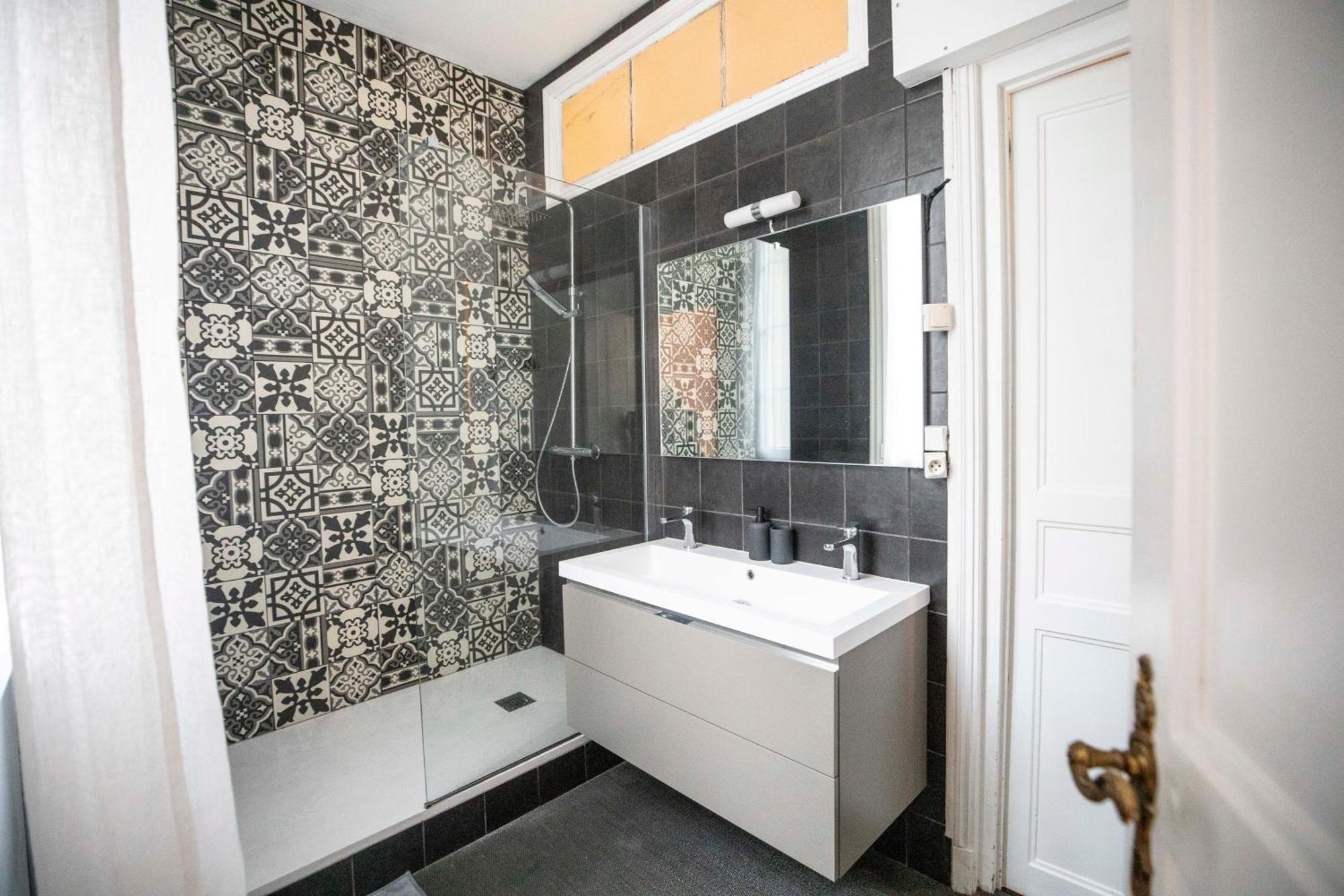 L'Appartement Lieu De Qualite En Centre Ville De โป ภายนอก รูปภาพ
