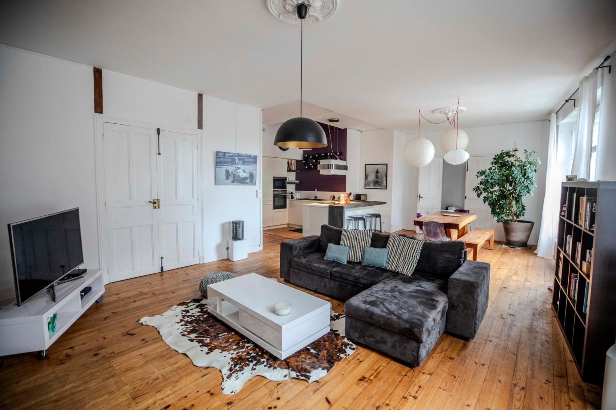 L'Appartement Lieu De Qualite En Centre Ville De โป ภายนอก รูปภาพ